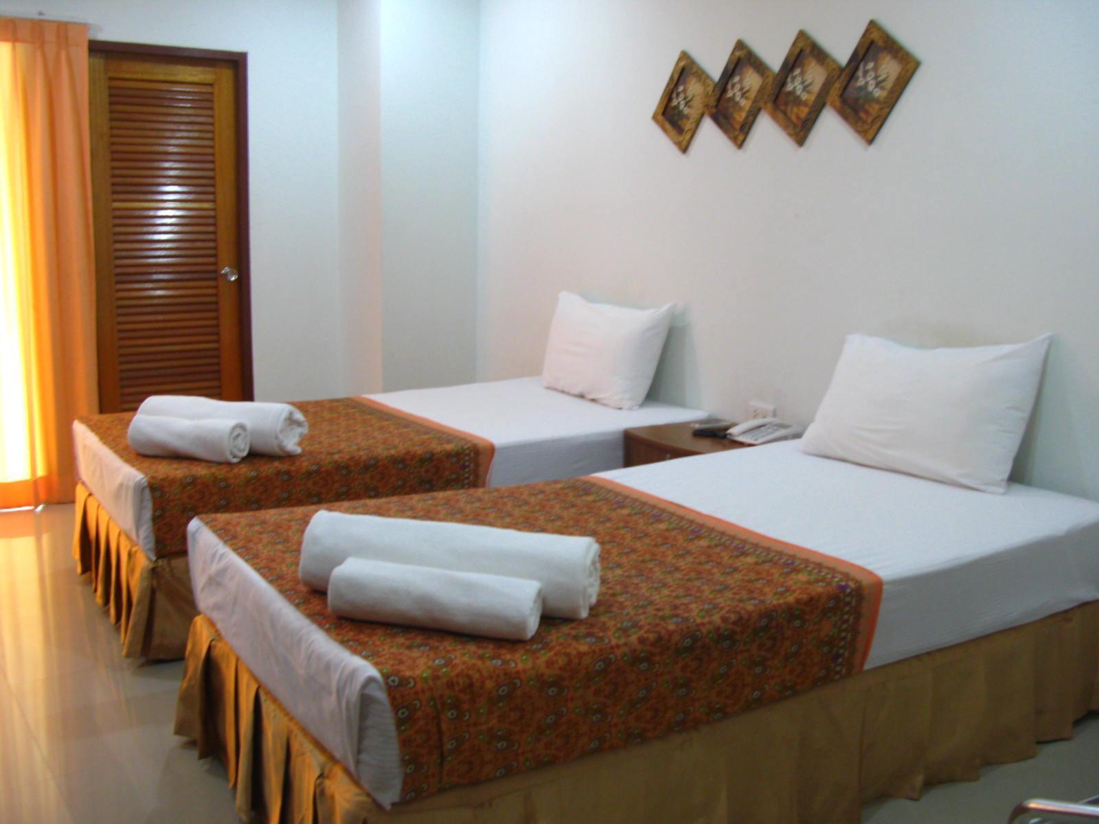 Patong G&B Guesthouse מראה חיצוני תמונה