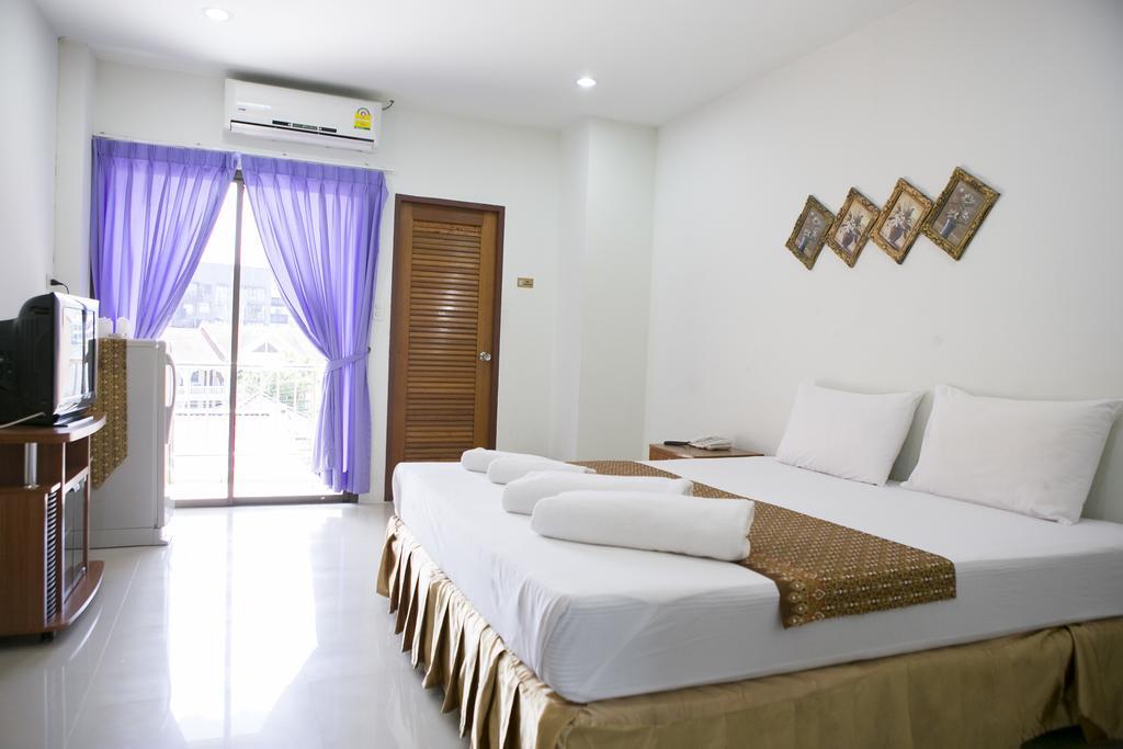 Patong G&B Guesthouse מראה חיצוני תמונה