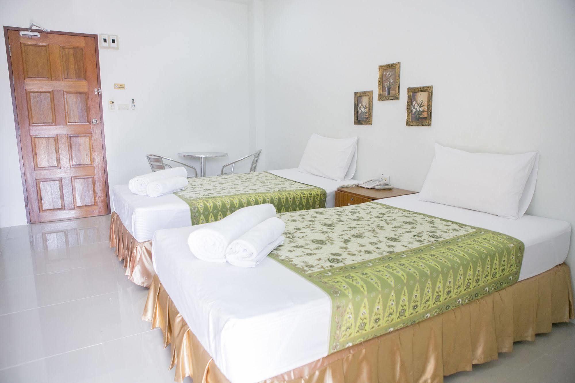 Patong G&B Guesthouse מראה חיצוני תמונה