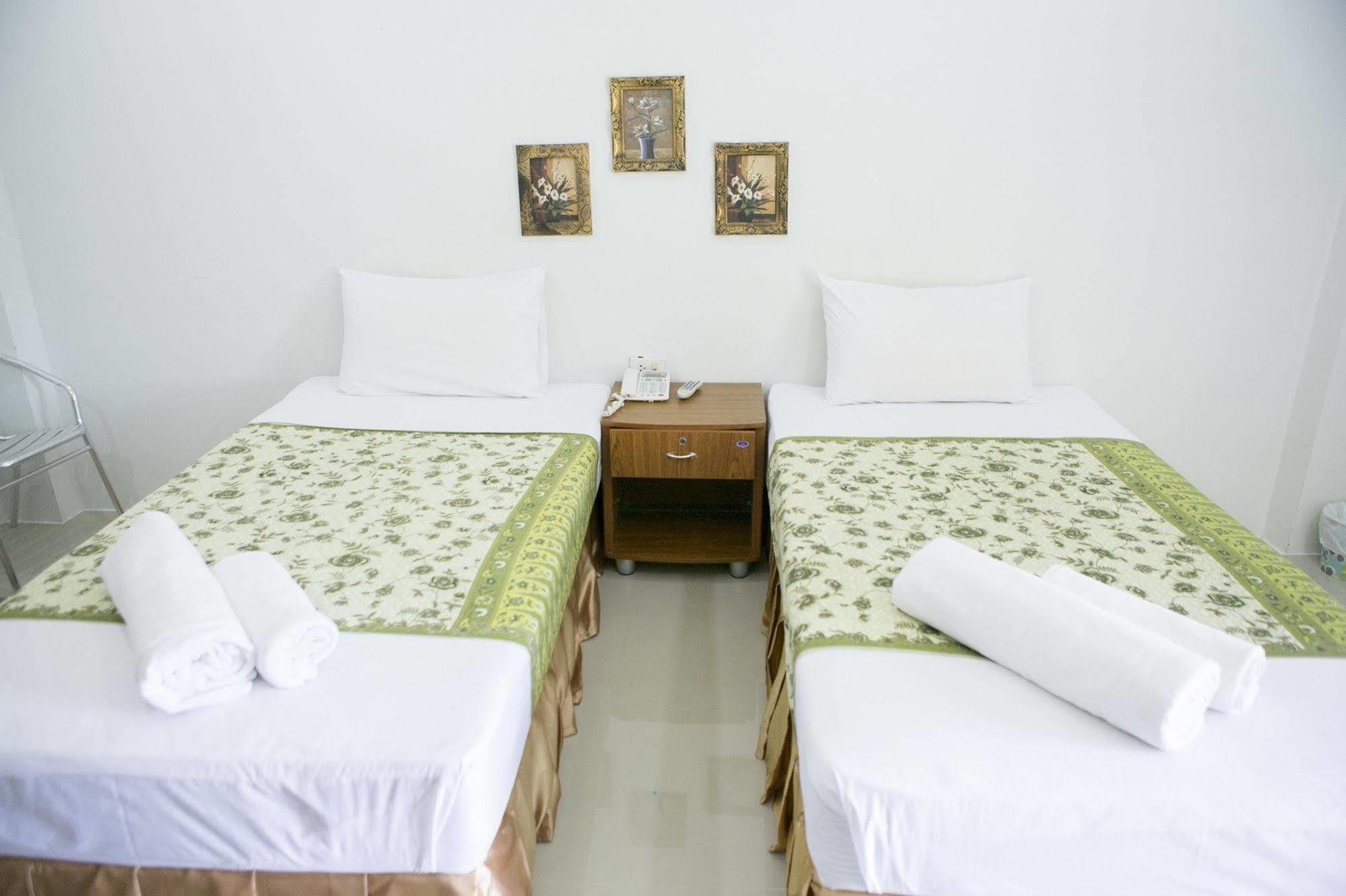 Patong G&B Guesthouse מראה חיצוני תמונה